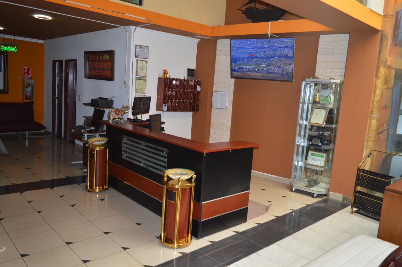 Hotel Berlina La Paz Zewnętrze zdjęcie